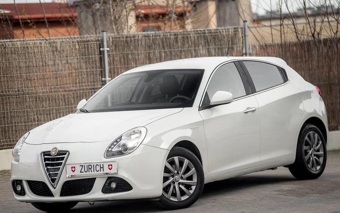 Alfa Romeo Giulietta cena 25600 przebieg: 208160, rok produkcji 2010 z Radom małe 631